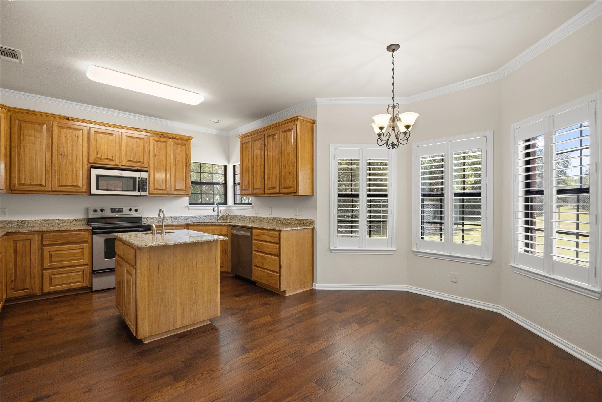 425 Indian Mountain Court Granbury TX 76048