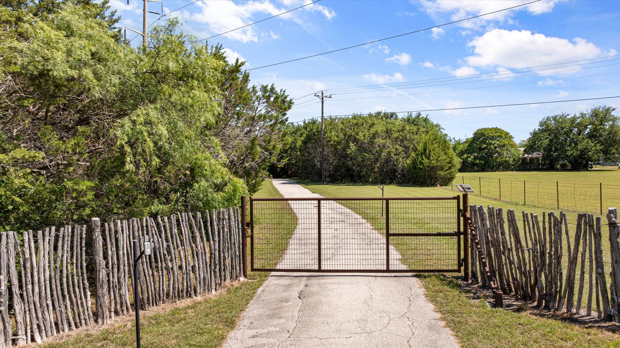 425 Indian Mountain Court Granbury TX 76048