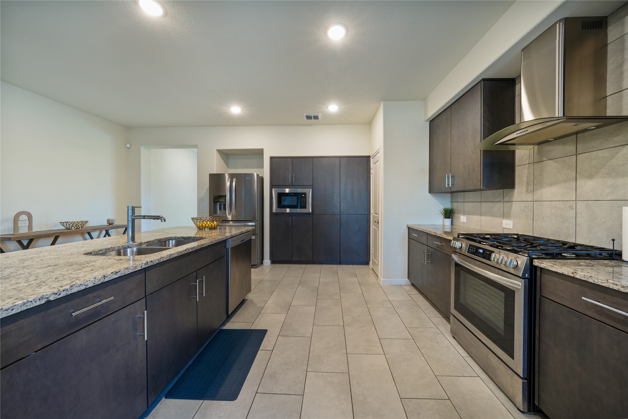 989 Kingbird Lane Alvarado TX 76009