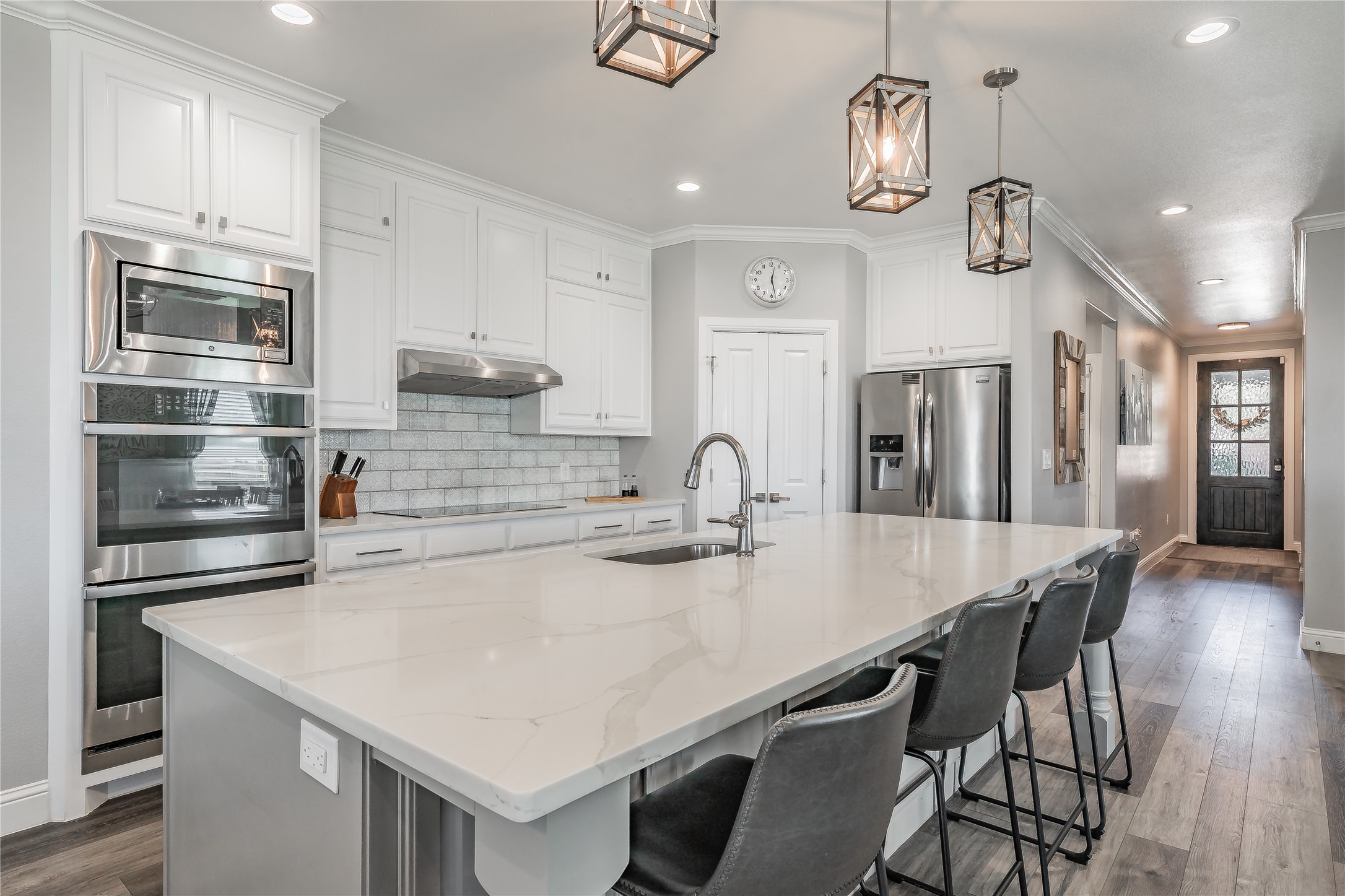 8208 Indian Hills Court Benbrook TX 76126