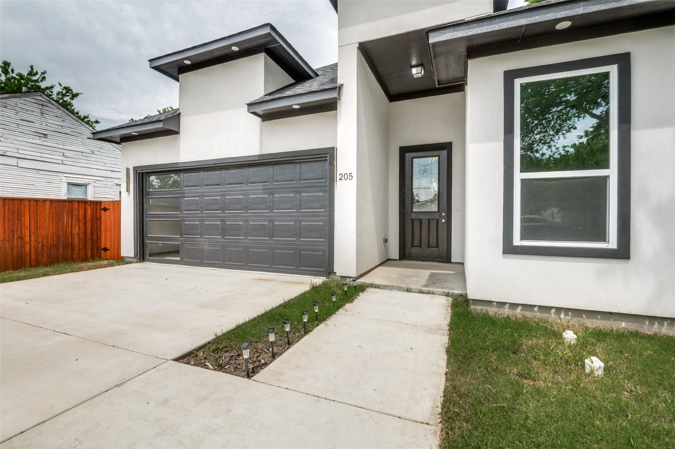 205 Fairview Street Waxahachie TX 75165