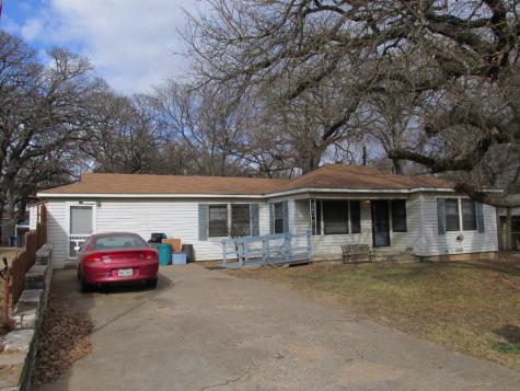 1226 W Ball Street Weatherford TX 76086