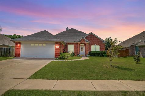 501 Chestnut Lane Saginaw TX 76179
