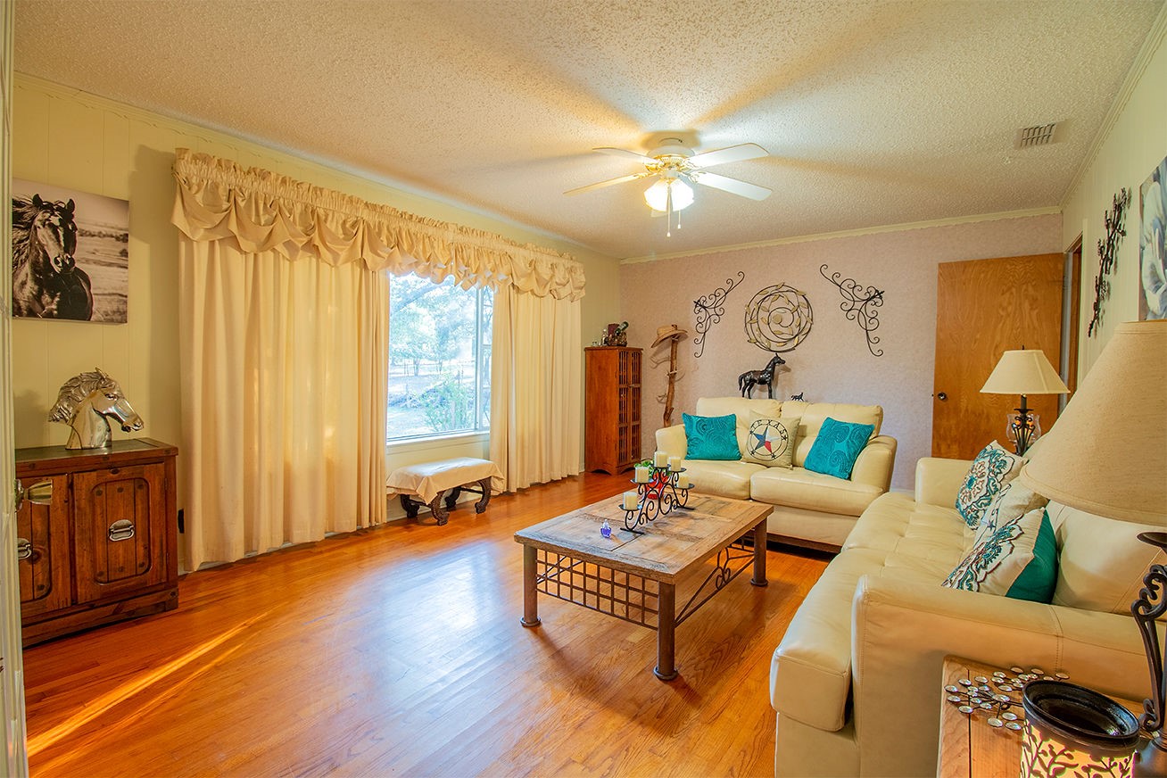 8212 Us Highway 80 Grand Saline TX 75140