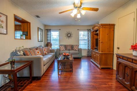 8212 Us Highway 80 Grand Saline TX 75140