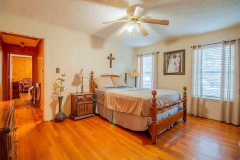 8212 Us Highway 80 Grand Saline TX 75140