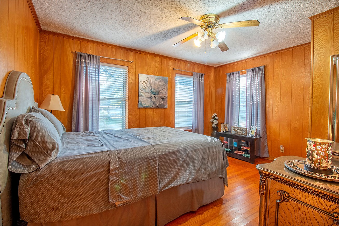 8212 Us Highway 80 Grand Saline TX 75140