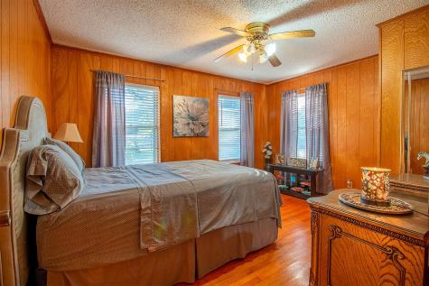 8212 Us Highway 80 Grand Saline TX 75140