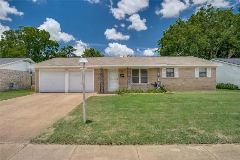 713 E Glendale Street Crowley TX 76036