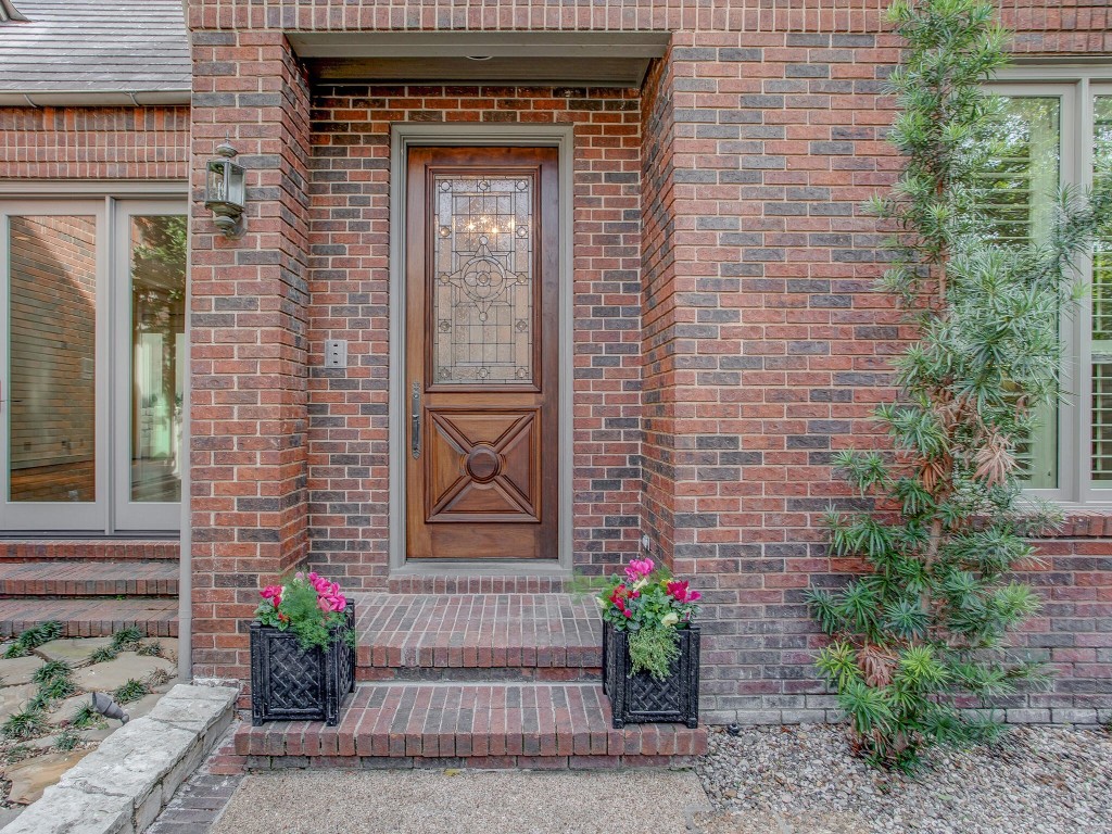 4928 Westbriar Drive Fort Worth TX 76109