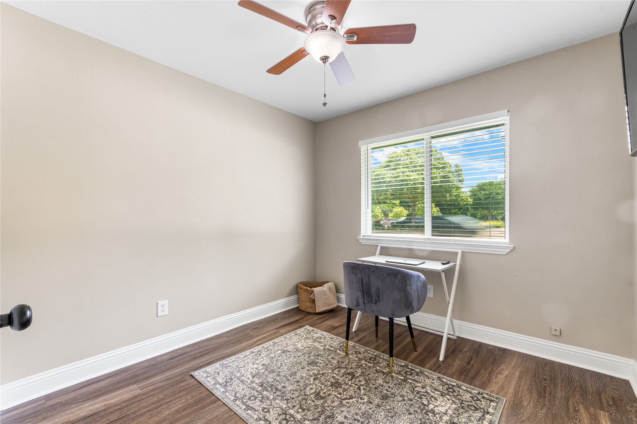 436 Ball Street Grapevine TX 76051