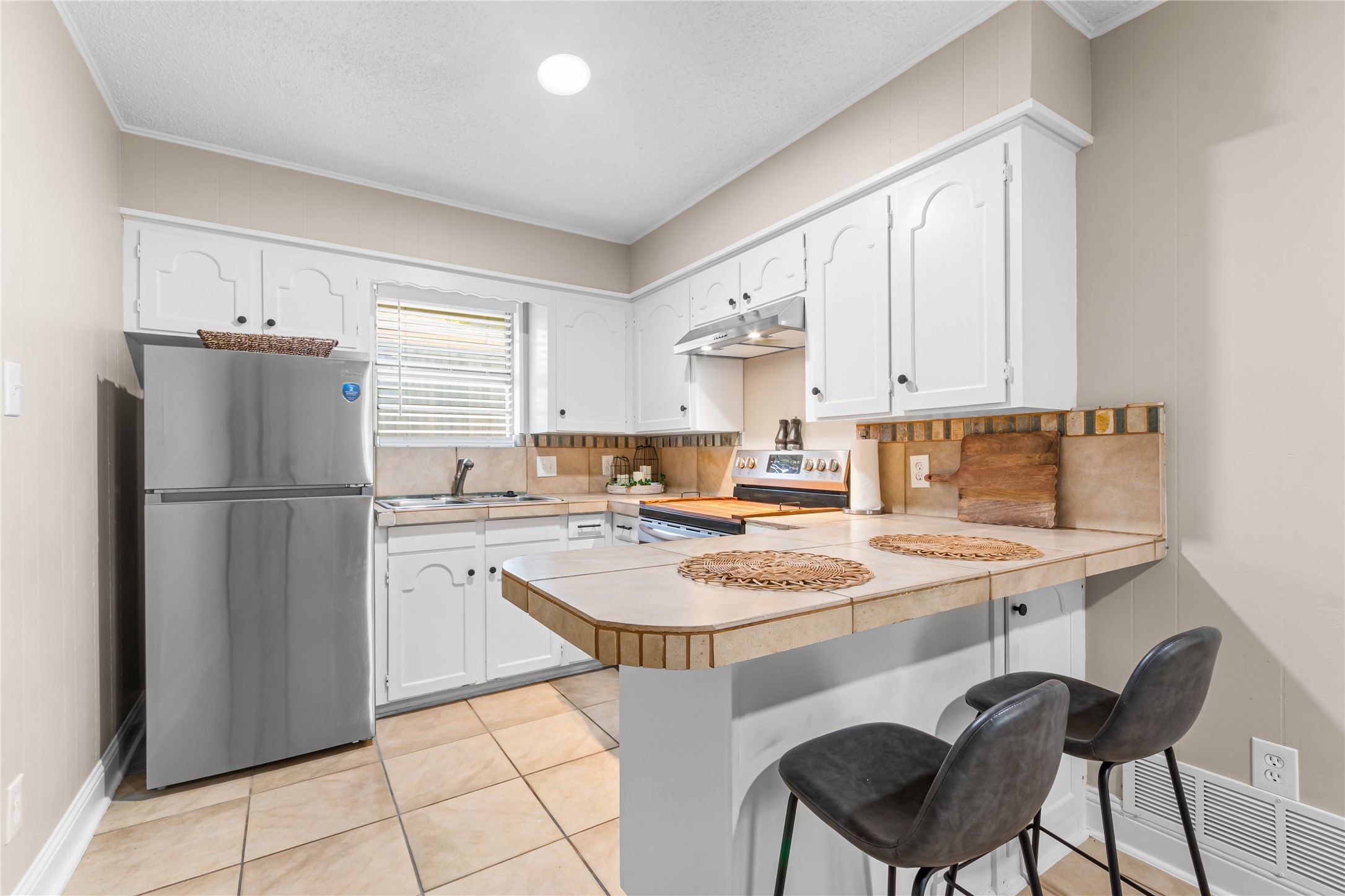 436 Ball Street Grapevine TX 76051