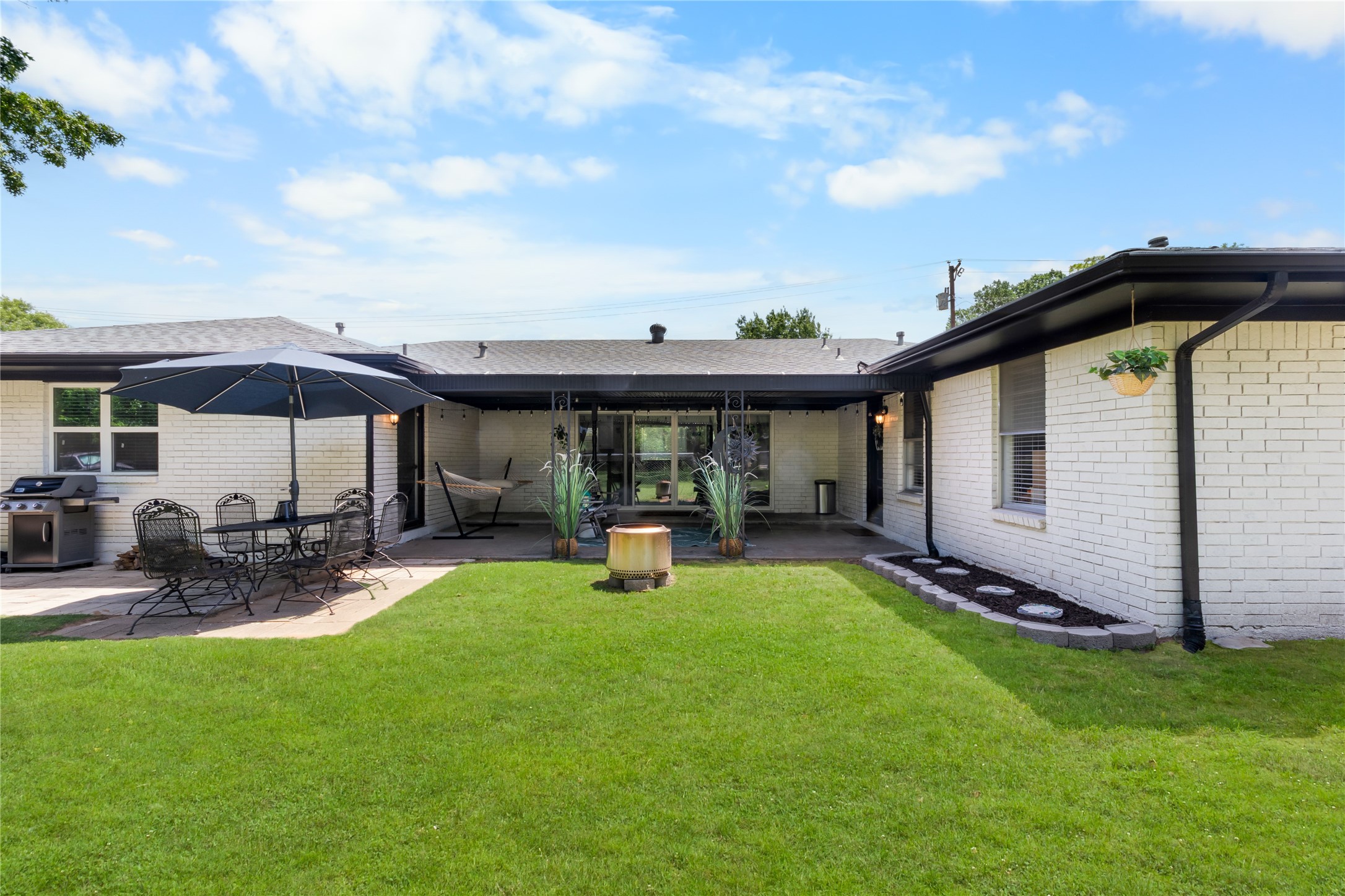436 Ball Street Grapevine TX 76051