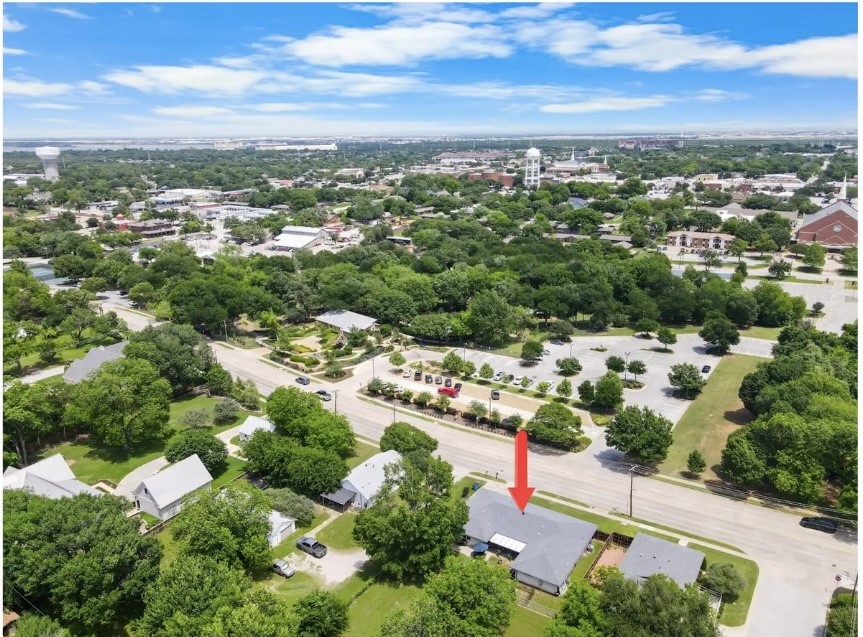 436 Ball Street Grapevine TX 76051