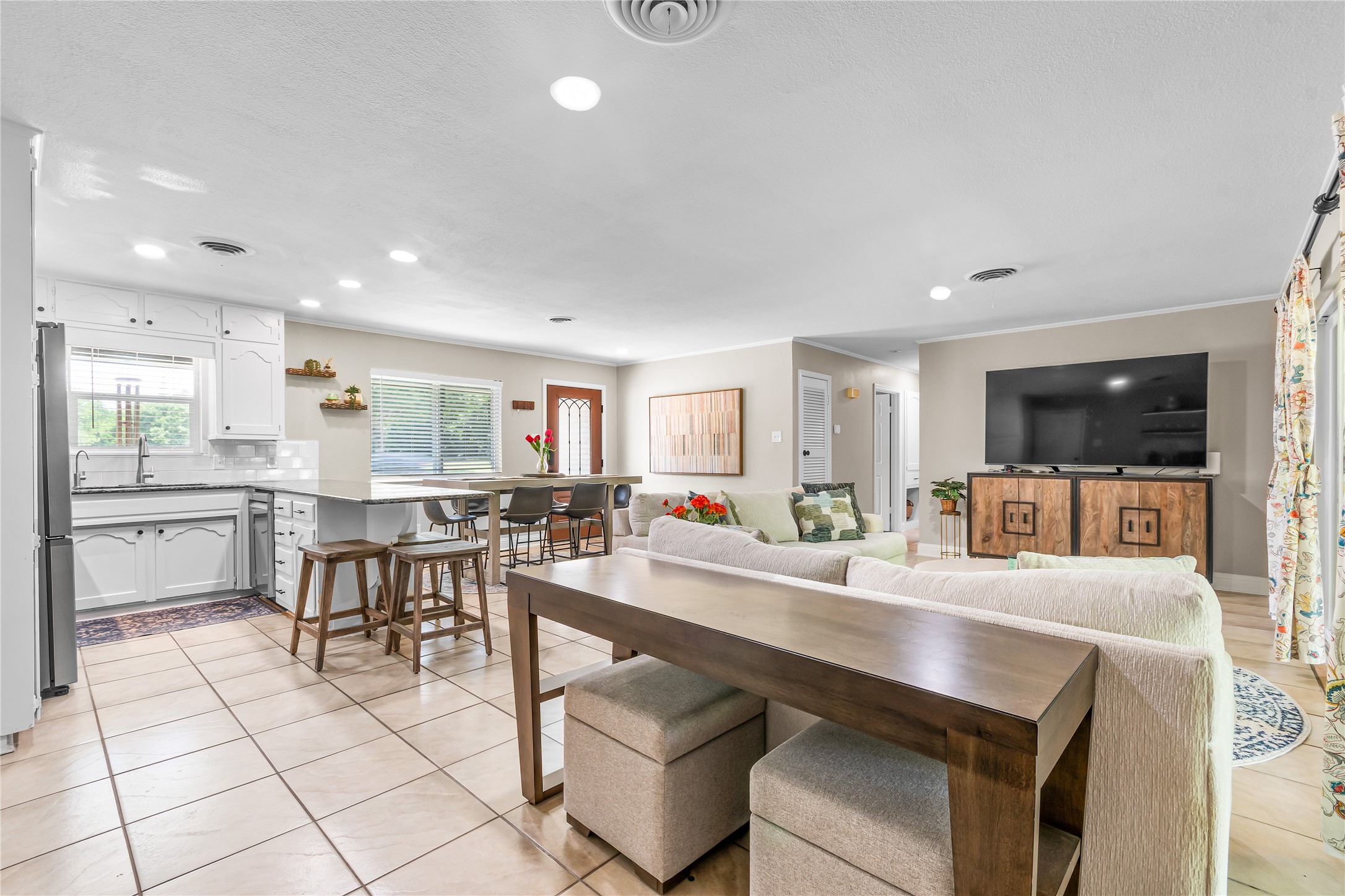 436 Ball Street Grapevine TX 76051