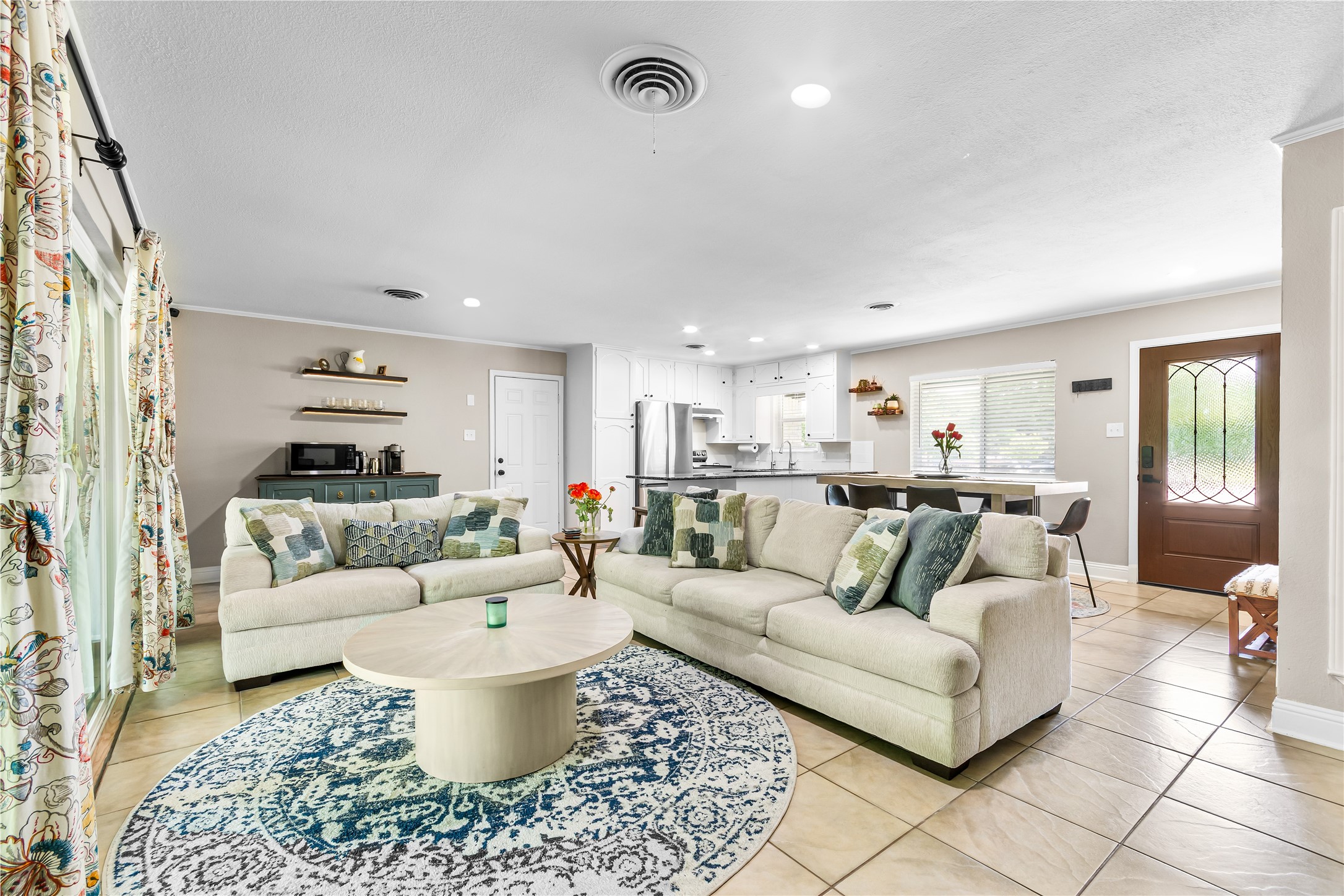 436 Ball Street Grapevine TX 76051