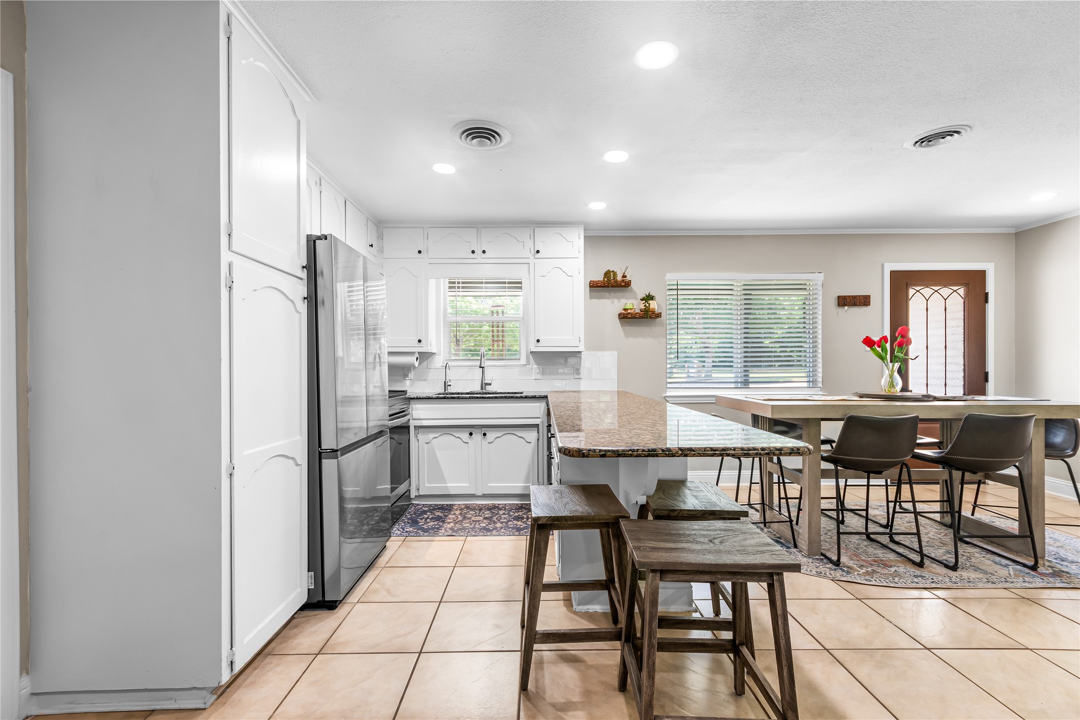 436 Ball Street Grapevine TX 76051