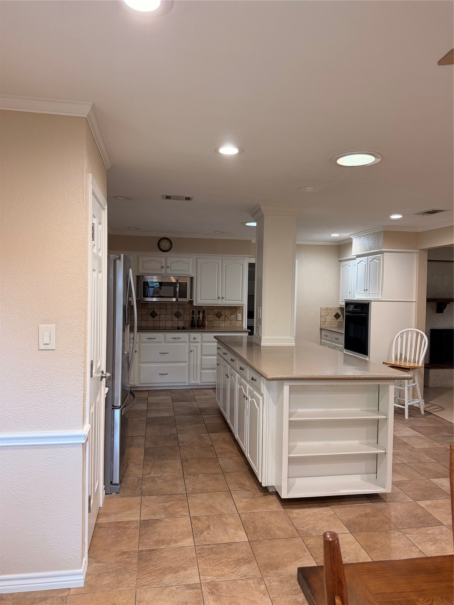 1202 Red Oak Ennis TX 75119