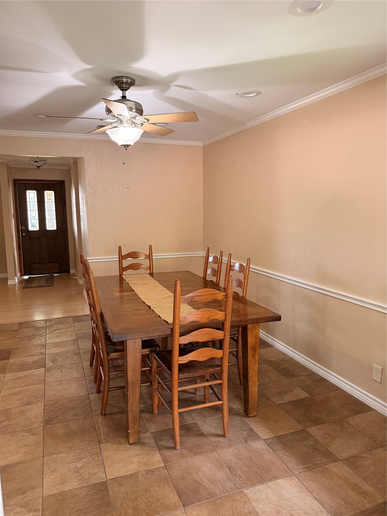 1202 Red Oak Ennis TX 75119
