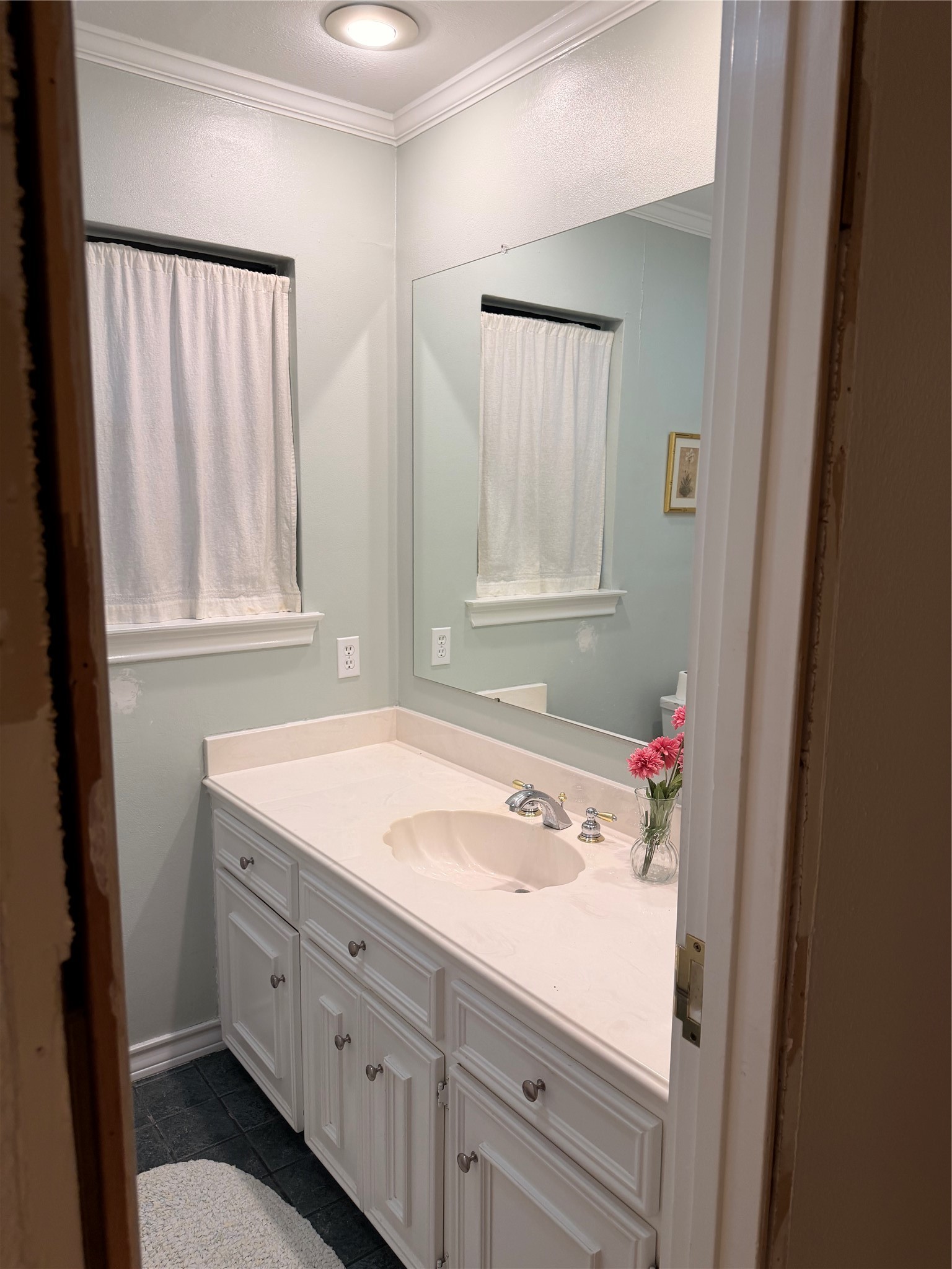 1202 Red Oak Ennis TX 75119
