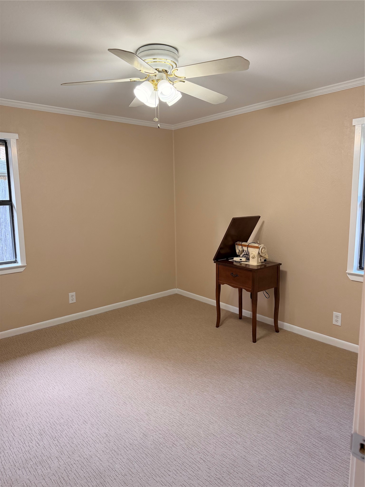 1202 Red Oak Ennis TX 75119