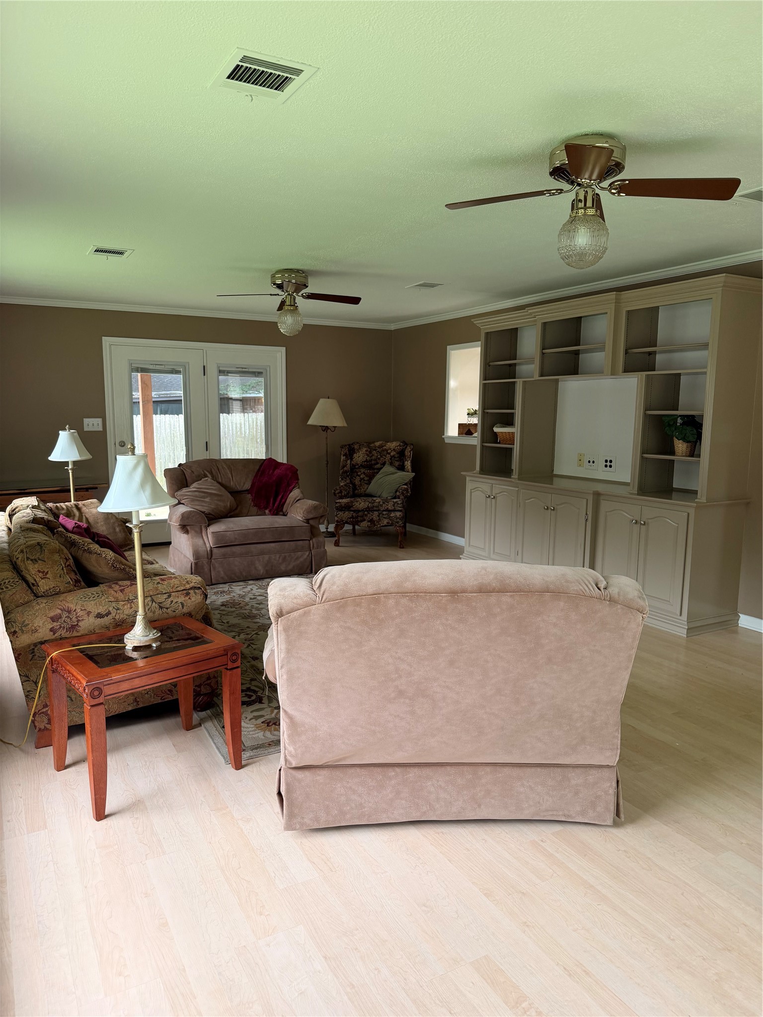 1202 Red Oak Ennis TX 75119