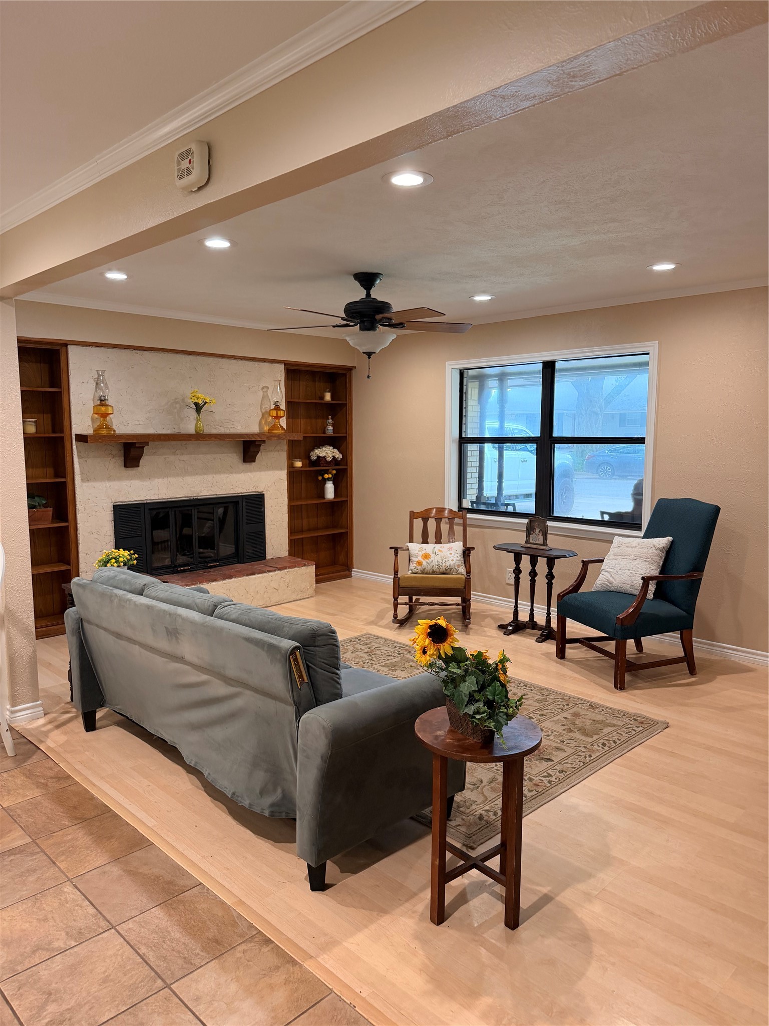 1202 Red Oak Ennis TX 75119