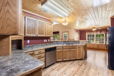 2040 Shannon Road Denison TX 75021
