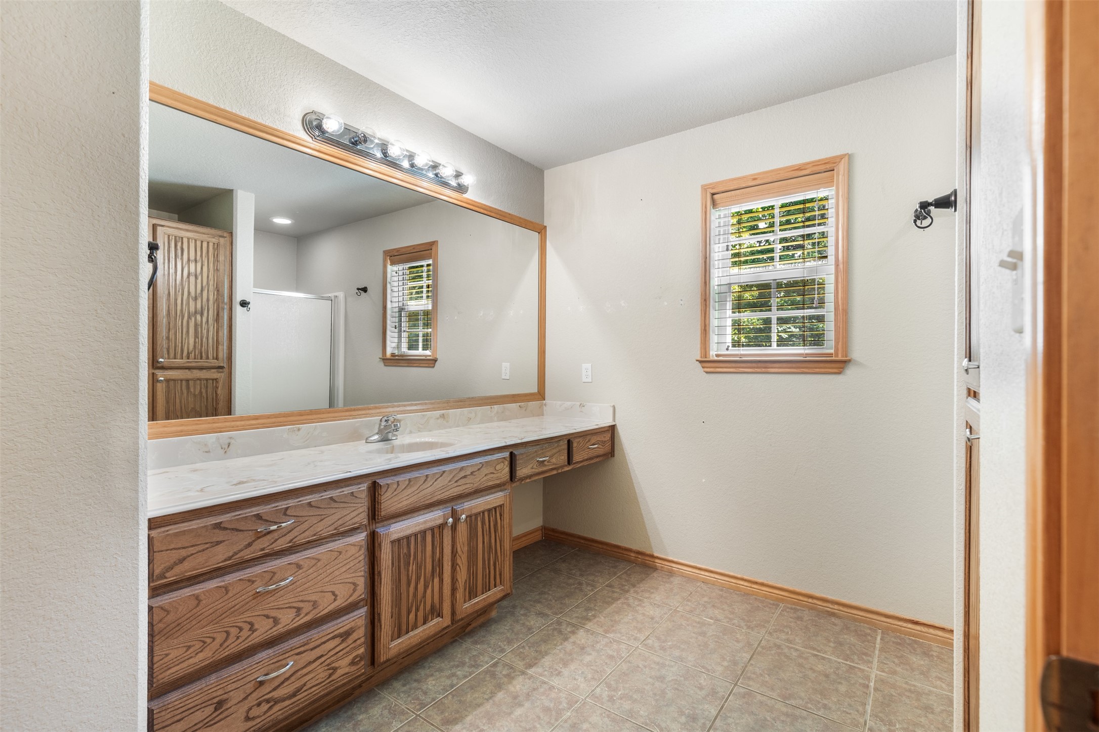 2040 Shannon Road Denison TX 75021