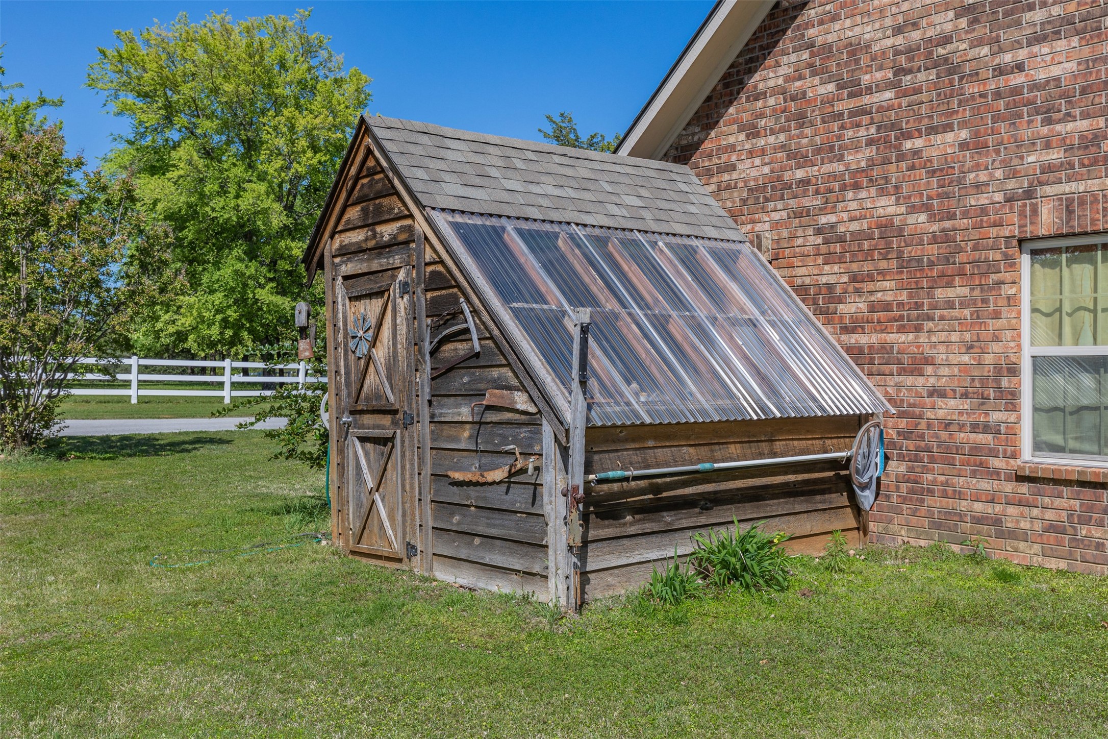 2040 Shannon Road Denison TX 75021