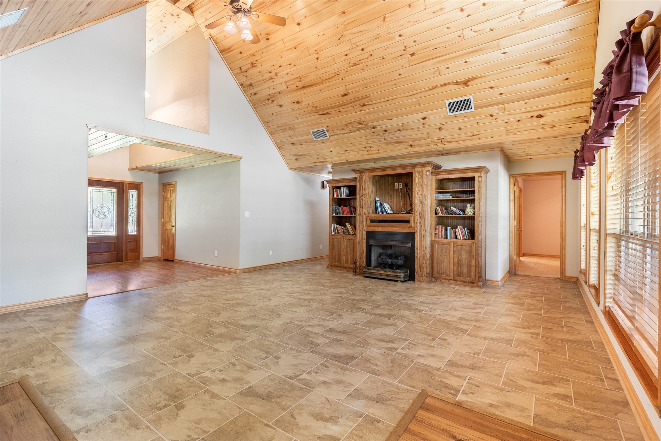 2040 Shannon Road Denison TX 75021