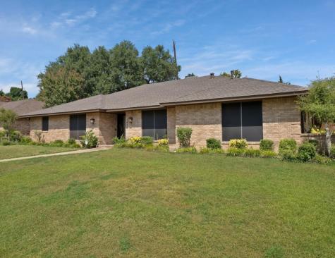 1406 Shadybrook Drive Desoto TX 75115