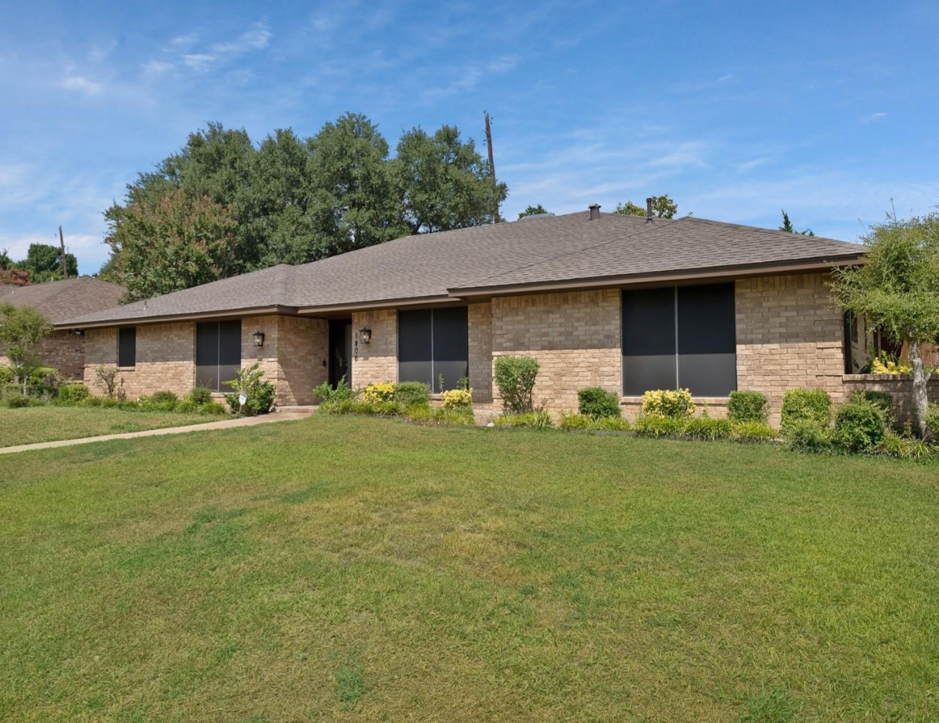 1406 Shadybrook Drive Desoto TX 75115
