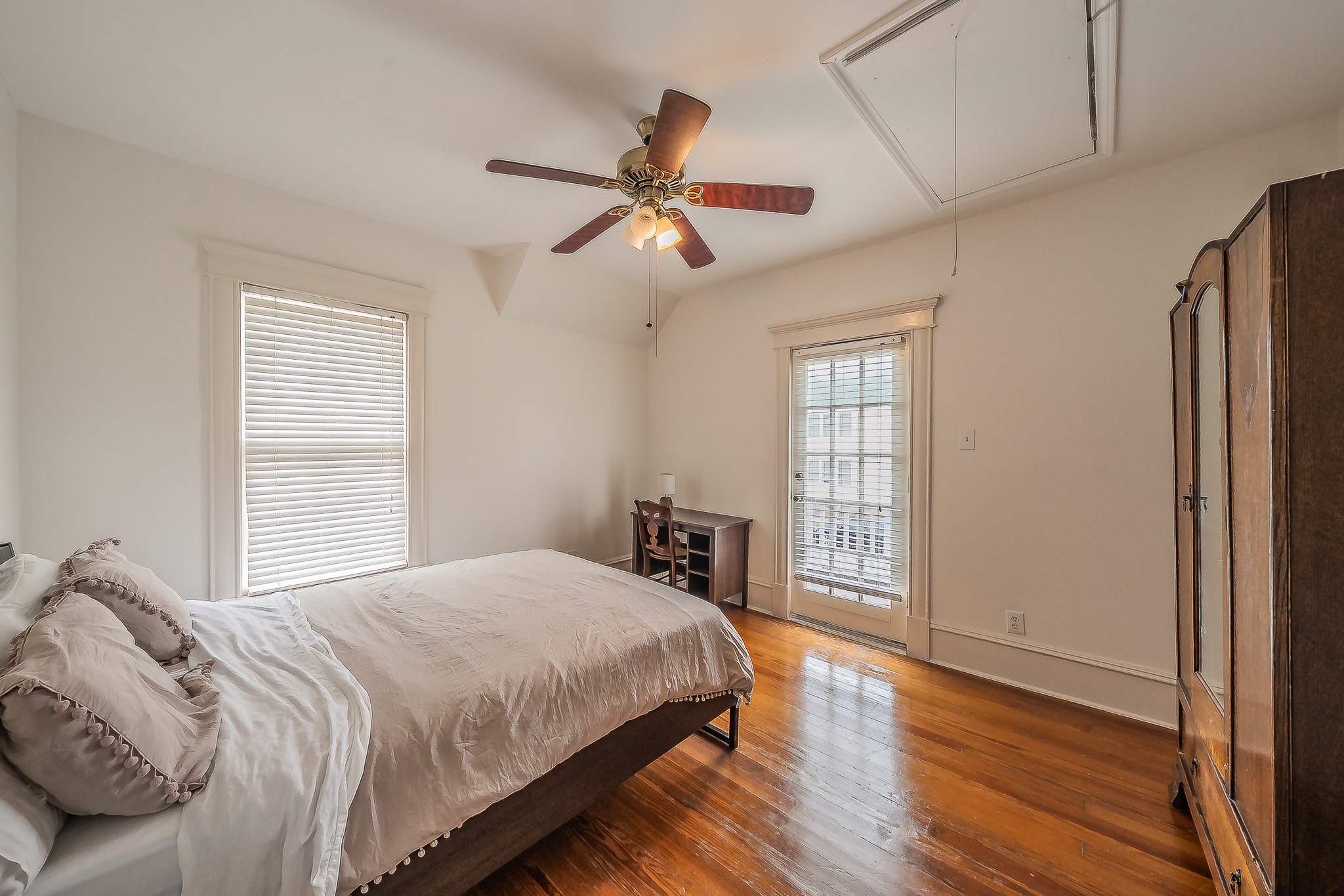 1419 Lipscomb Street Fort Worth TX 76104