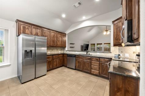 11801 Hassop Lane Burleson TX 76028