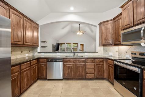 11801 Hassop Lane Burleson TX 76028
