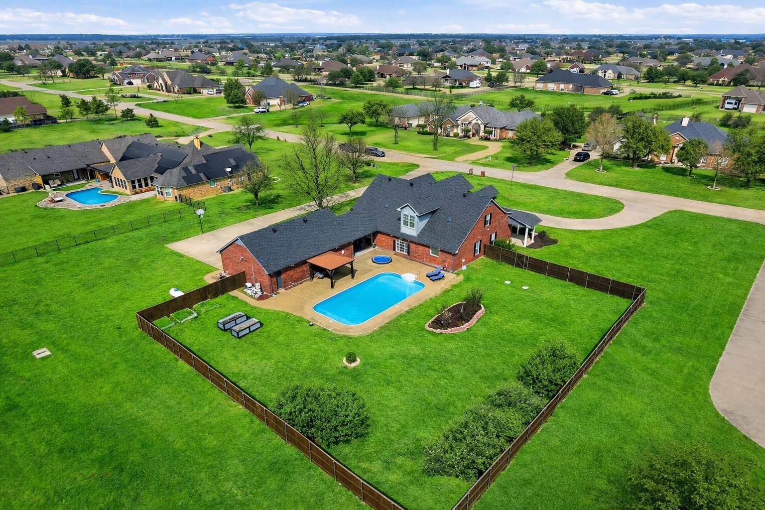 1072 West Secretariat Drive Terrell TX 75160