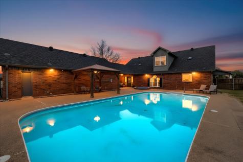 1072 West Secretariat Drive Terrell TX 75160