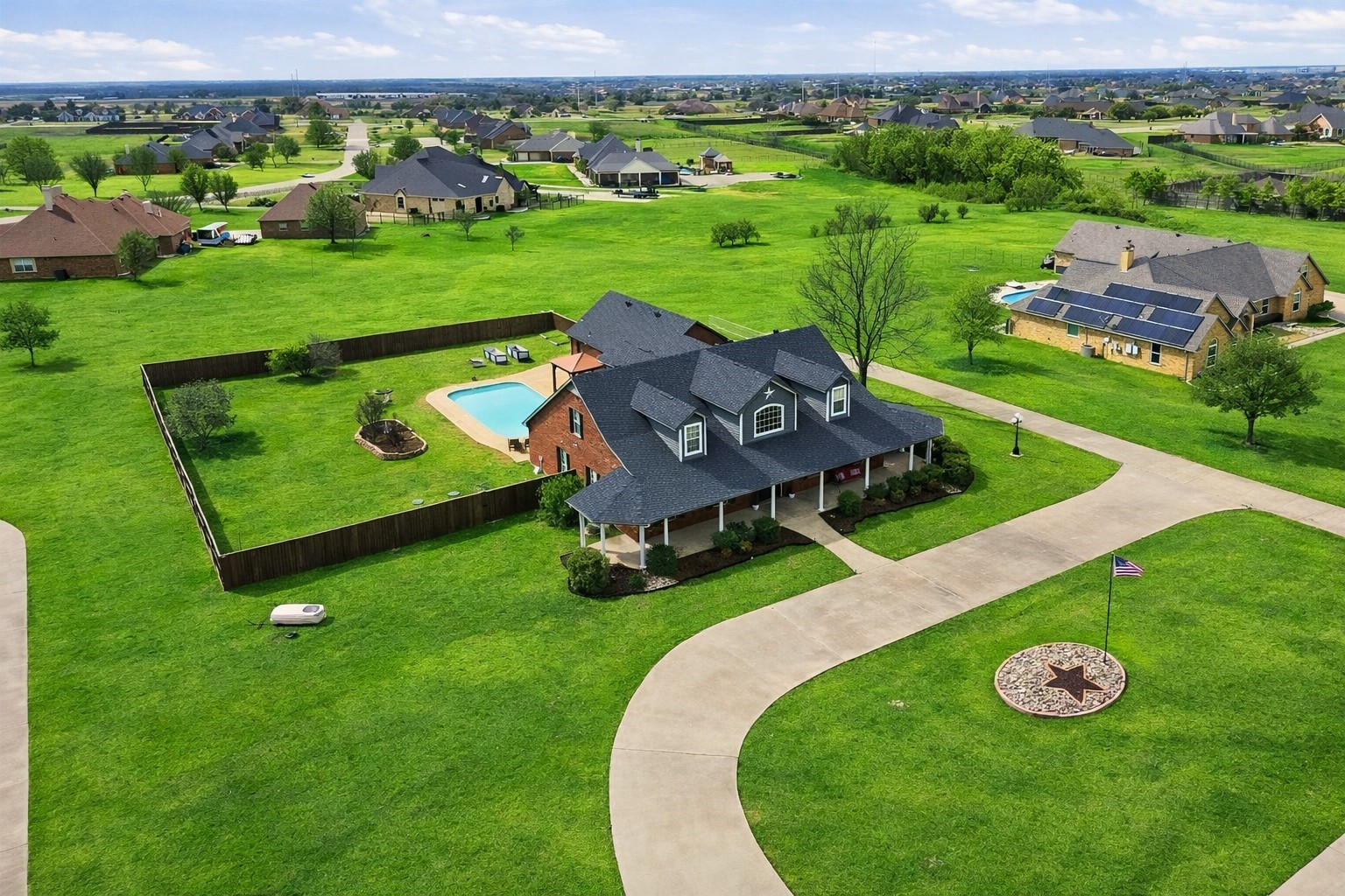 1072 West Secretariat Drive Terrell TX 75160