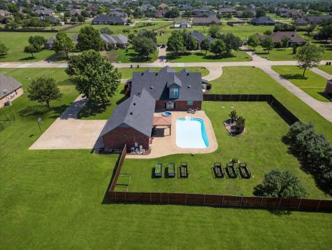1072 West Secretariat Drive Terrell TX 75160