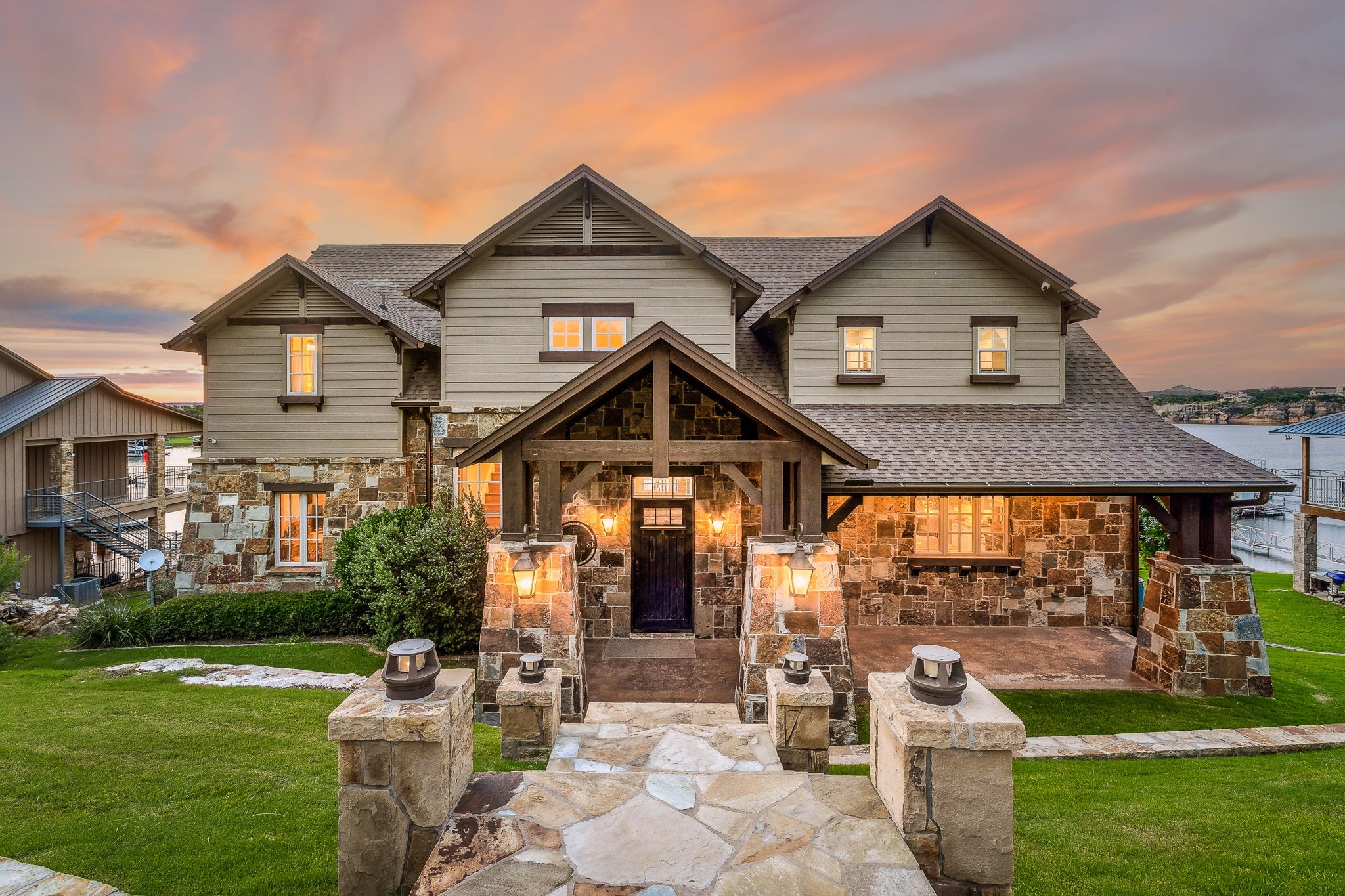 Graford TX, 1007 Wax Wing Cove