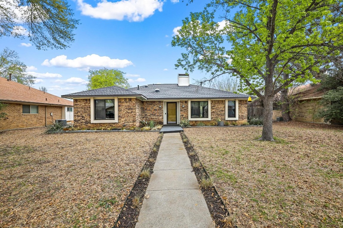 1861 Tucson Drive Lewisville TX 75077