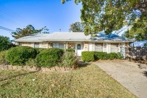 1734 Brent Court Grand Prairie TX 75051