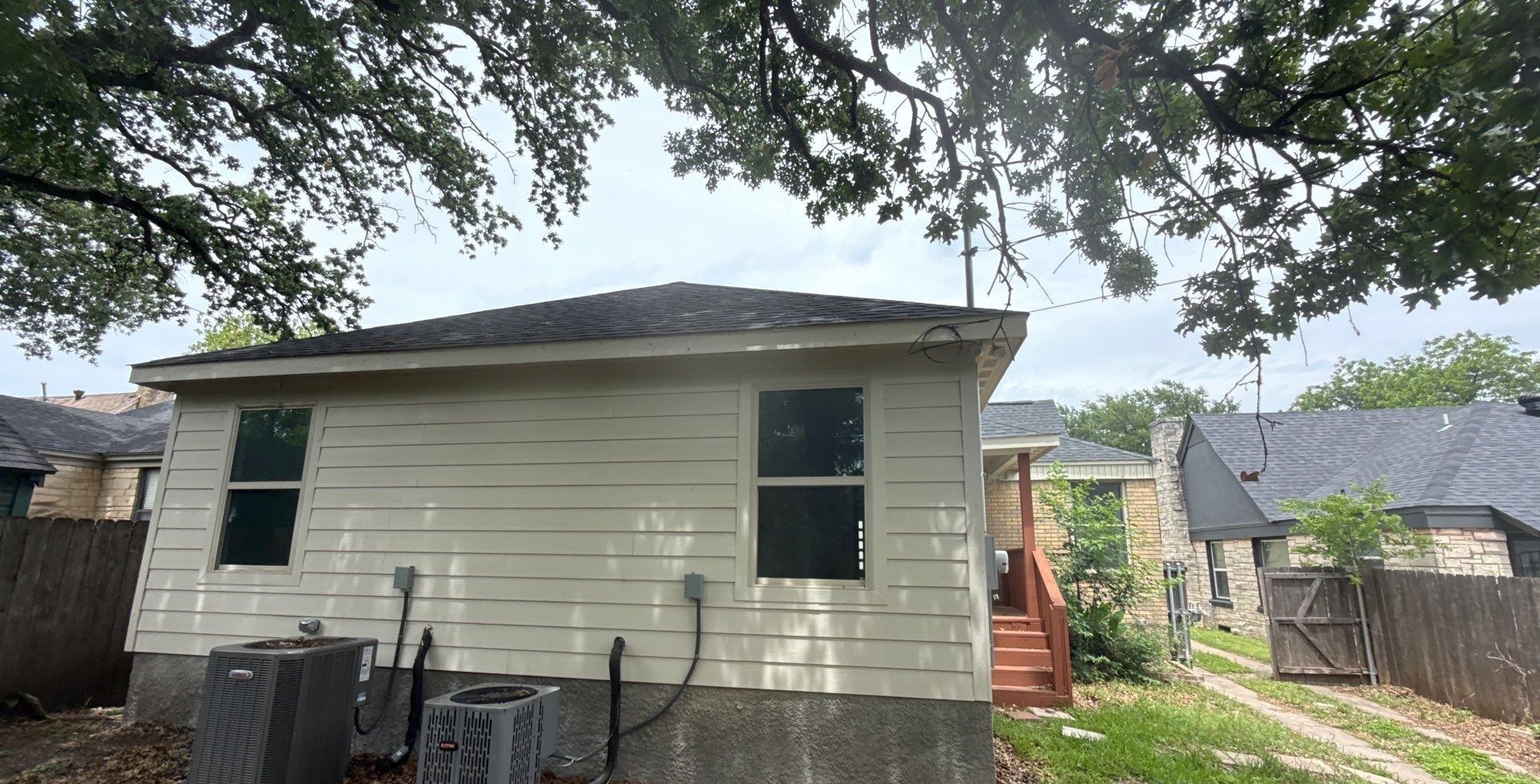 1214 E Waco Avenue Dallas TX 75216