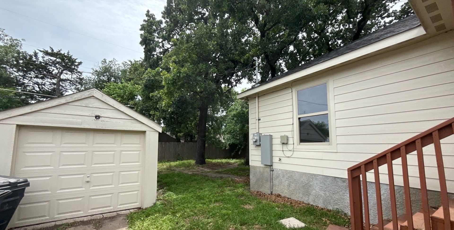 1214 E Waco Avenue Dallas TX 75216
