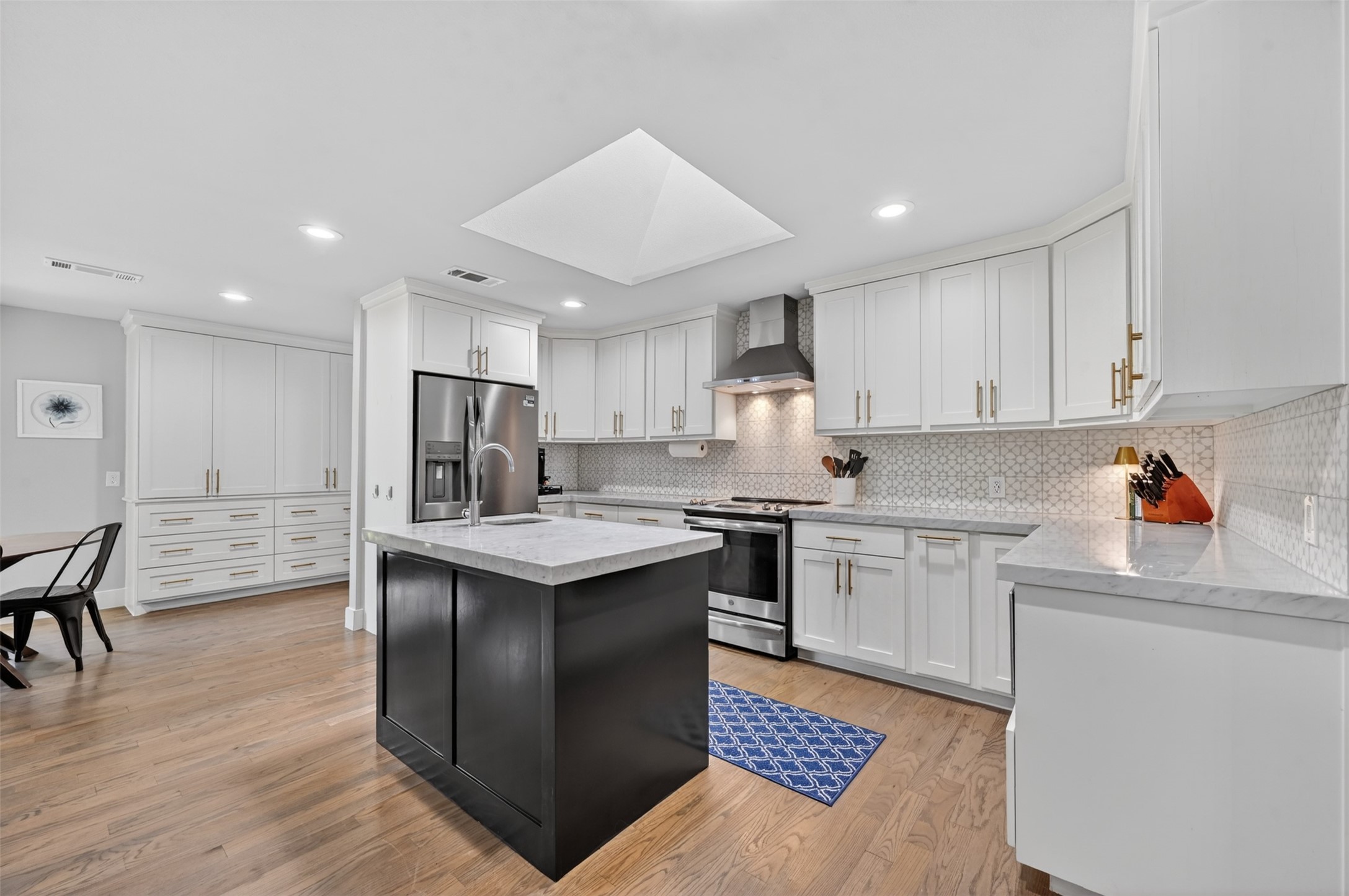 7230 Crooked Oak Drive Dallas TX 75248