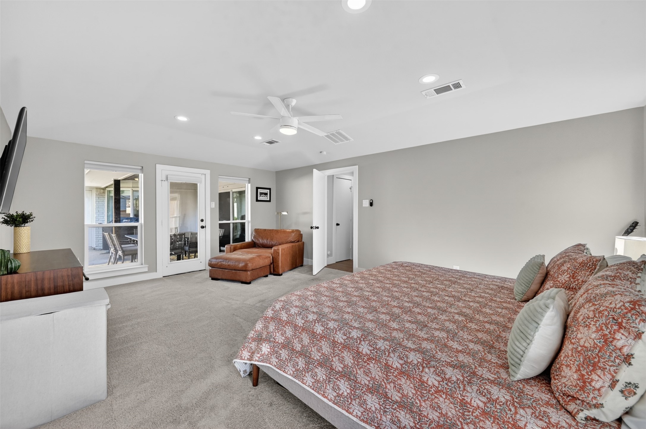 7230 Crooked Oak Drive Dallas TX 75248