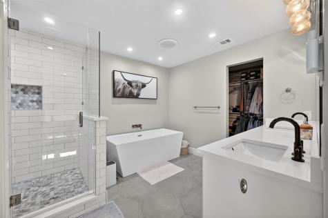 7230 Crooked Oak Drive Dallas TX 75248