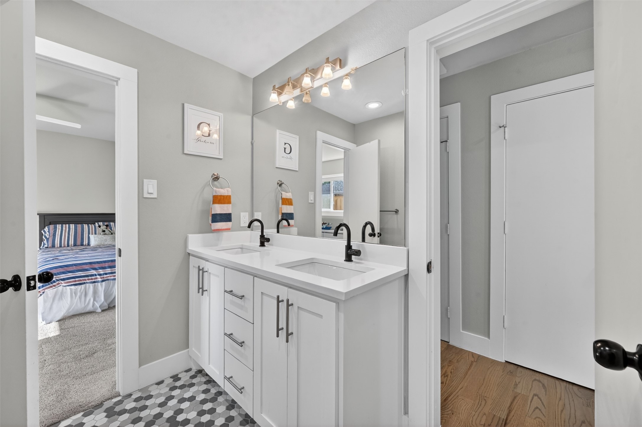 7230 Crooked Oak Drive Dallas TX 75248