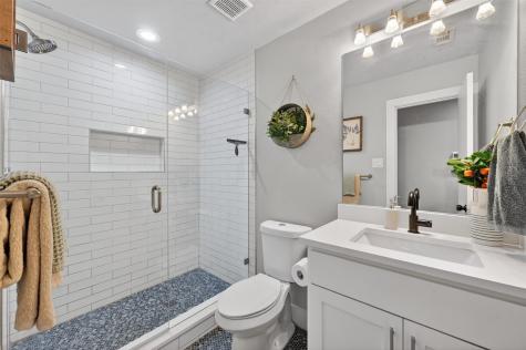 7230 Crooked Oak Drive Dallas TX 75248